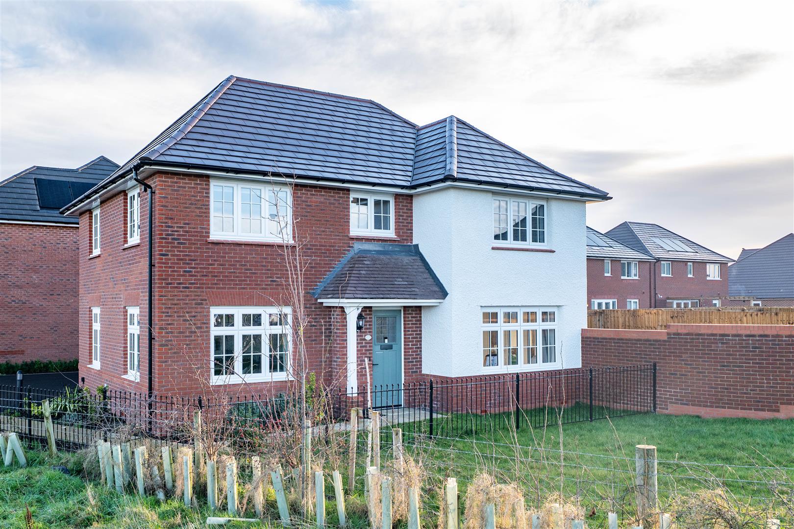 4 bed property in Freesia Avenue, Preston